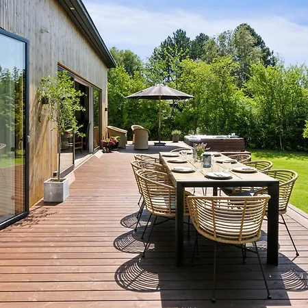 Сasa de vacaciones Stunning Danish With Nordic Charm